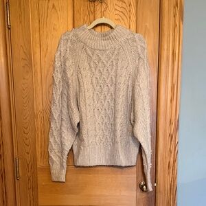 Cozy Cable Knit Sweater - Gray